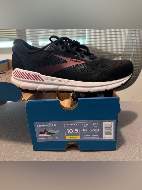 Brooks Shoes - Brooks Addiction GTS 15 Size 10.5 WIDE